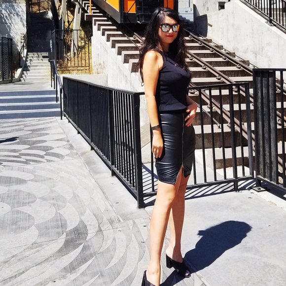 Meet your Posher, Ye - Picture 5 of 8